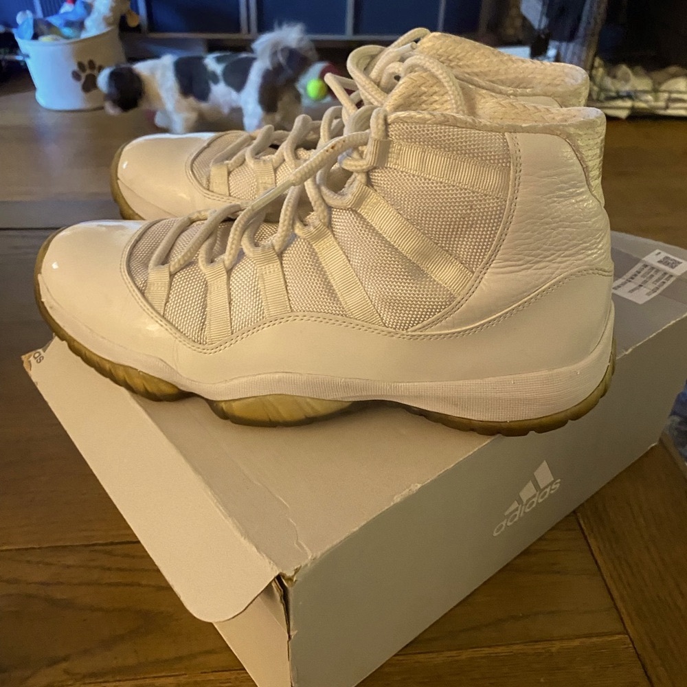 Jordan 11 25th anniversary pair White and Tan Men's Shoes